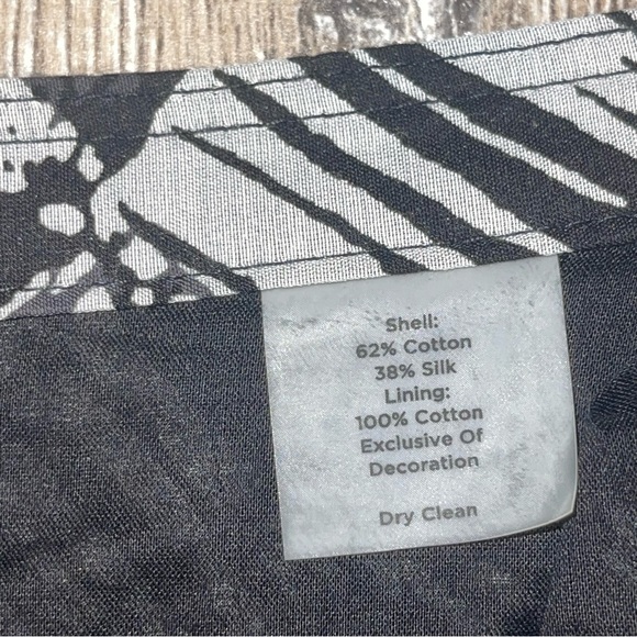 Talbots Women’s Black White Cotton Silk Blend Abstract Print Skirt Size 8 Petite - Picture 7 of 11